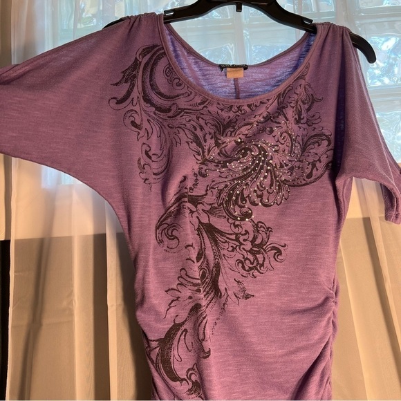 Wet Seal Women’s Medium Purple Shirt, Cold Shouldet - Picture 3 of 7
